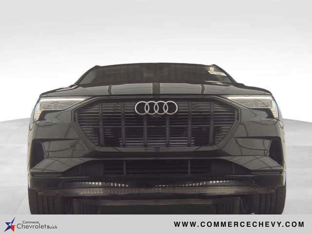 2021 Audi e-tron Premium Plus