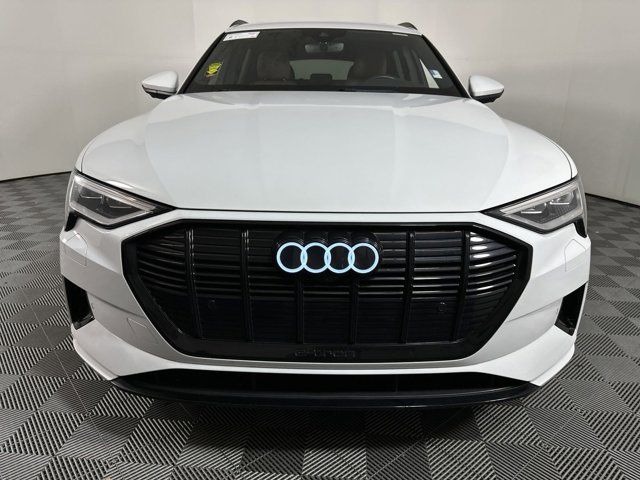 2021 Audi e-tron Premium Plus