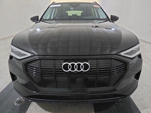 2021 Audi e-tron Premium Plus