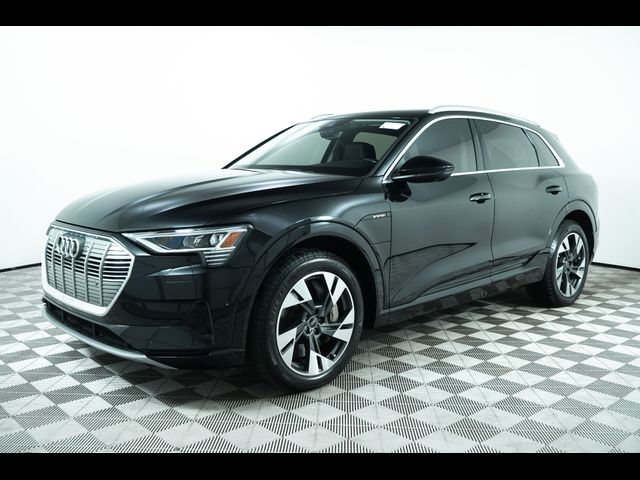 2021 Audi e-tron Premium Plus