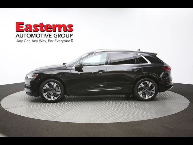2021 Audi e-tron Premium Plus