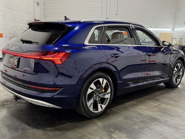 2021 Audi e-tron Premium Plus