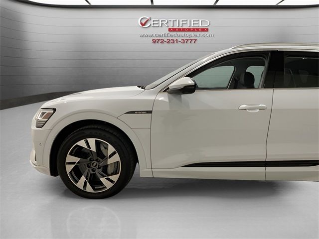 2021 Audi e-tron Premium Plus