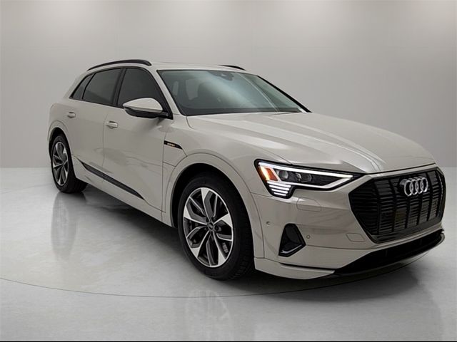 2021 Audi e-tron Premium Plus