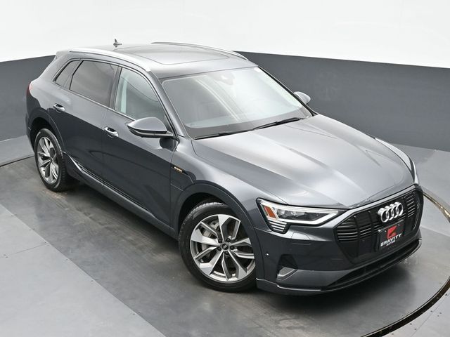 2021 Audi e-tron Premium Plus