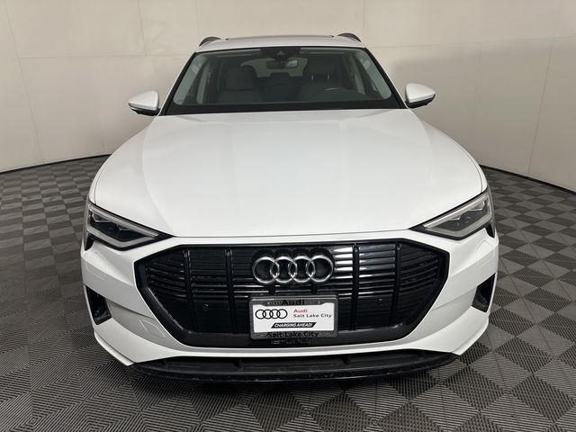 2021 Audi e-tron Premium Plus