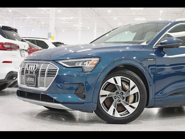 2021 Audi e-tron Premium Plus