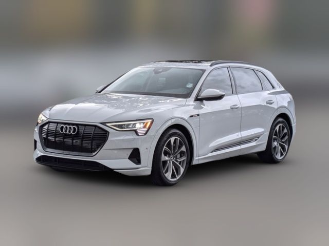 2021 Audi e-tron Premium Plus