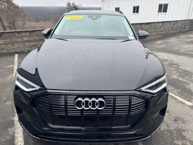2021 Audi e-tron Premium Plus