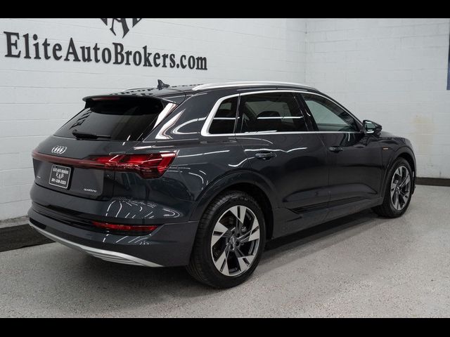 2021 Audi e-tron Premium Plus