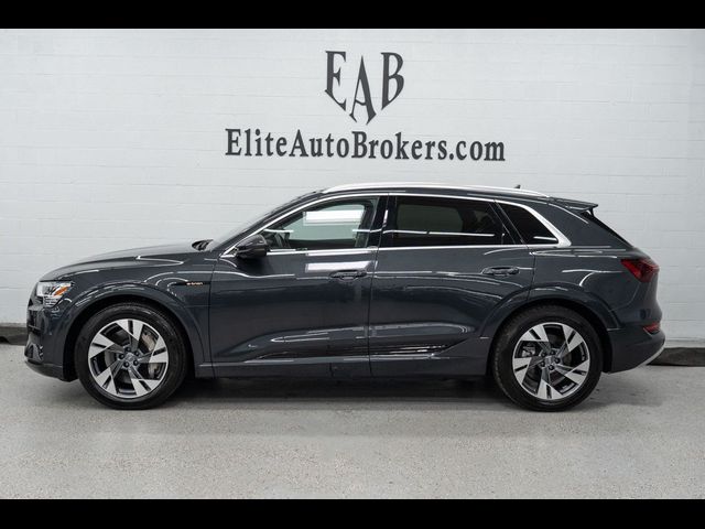 2021 Audi e-tron Premium Plus