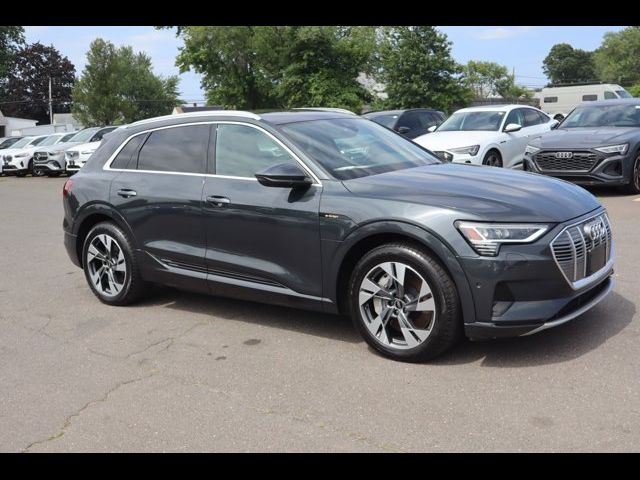2021 Audi e-tron Premium Plus