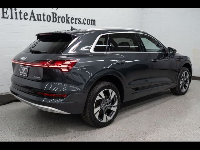 2021 Audi e-tron Premium