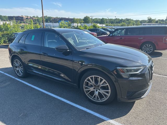 2021 Audi e-tron Prestige