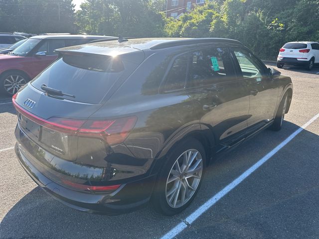 2021 Audi e-tron Prestige