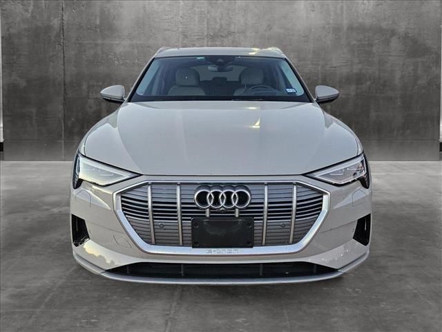 2021 Audi e-tron Prestige