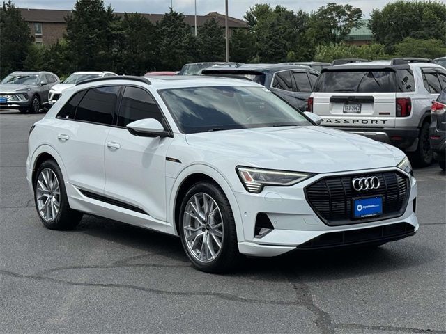 2021 Audi e-tron Prestige