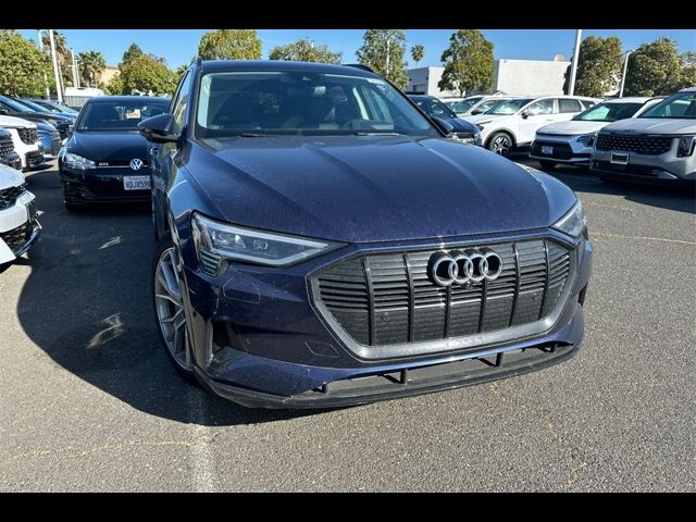 2021 Audi e-tron Prestige
