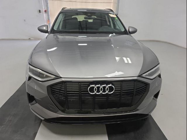 2021 Audi e-tron Prestige