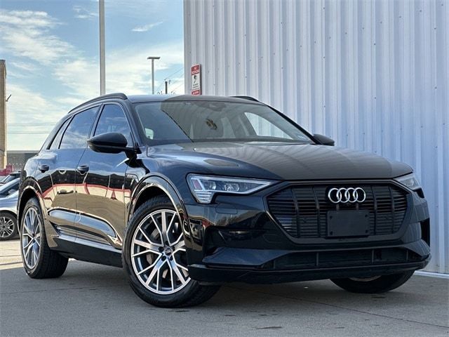 2021 Audi e-tron Prestige