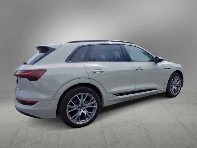 2021 Audi e-tron Prestige