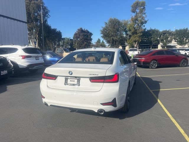 2021 BMW 3 Series 330e