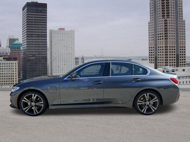 2021 BMW 3 Series 330e xDrive