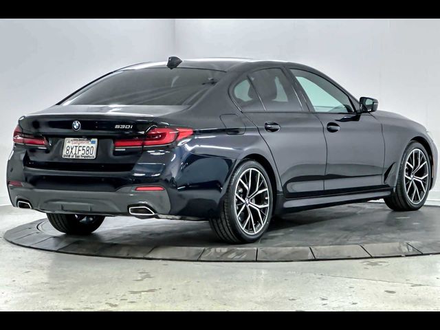 2021 BMW 5 Series 530i