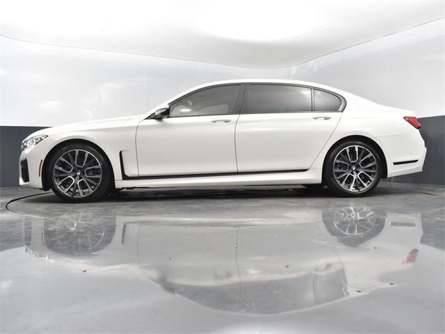 2021 BMW 7 Series 740i