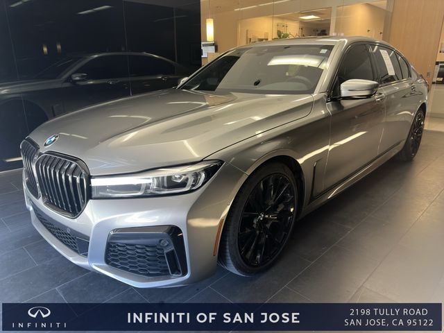 2021 BMW 7 Series 740i