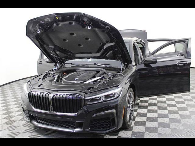 2021 BMW 7 Series 740i