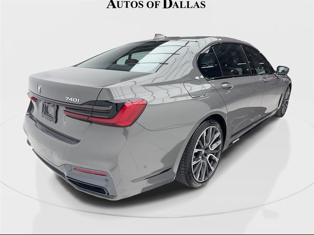 2021 BMW 7 Series 740i