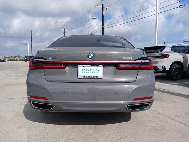 2021 BMW 7 Series 740i xDrive