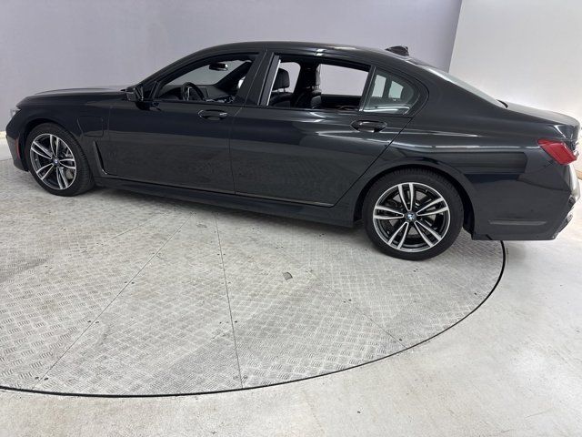 2021 BMW 7 Series 745e xDrive