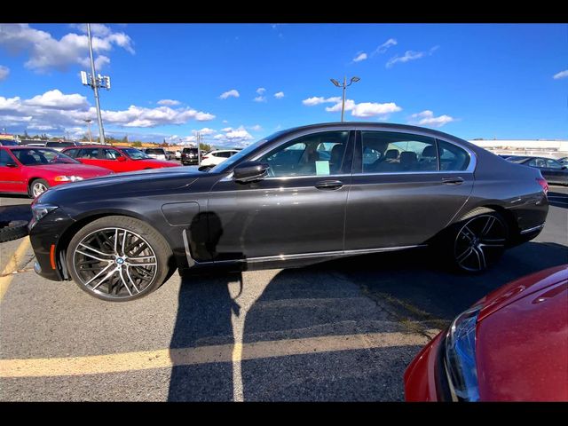 2021 BMW 7 Series 745e xDrive