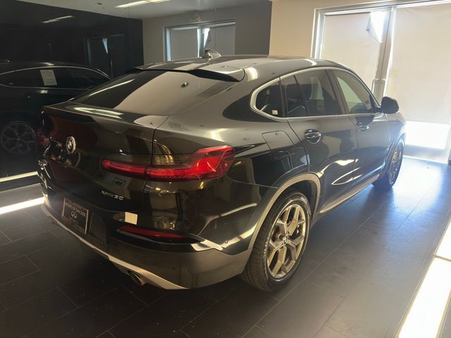 2021 BMW X4 xDrive30i