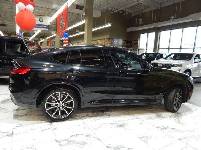 2021 BMW X4 xDrive30i