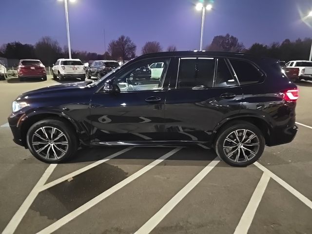 2021 BMW X5 M50i