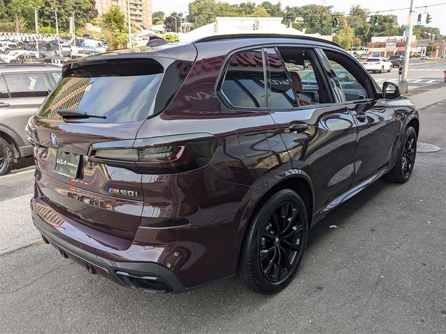 2021 BMW X5 M50i