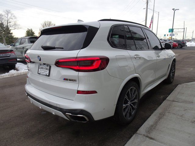 2021 BMW X5 M50i