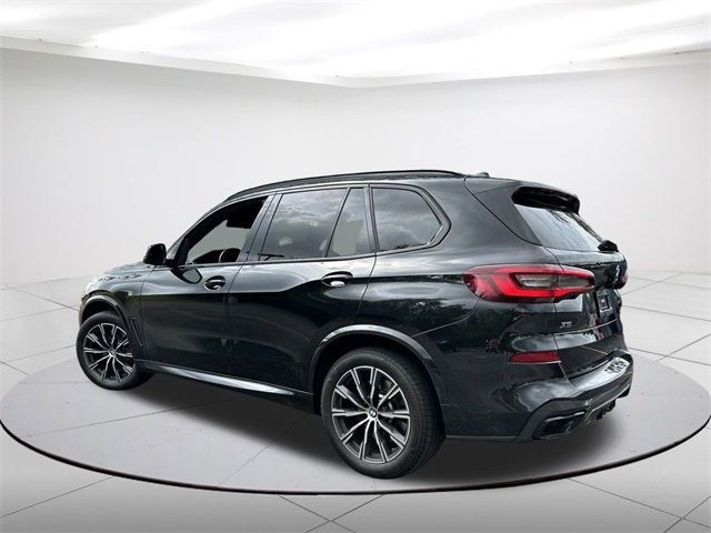 2021 BMW X5 M50i