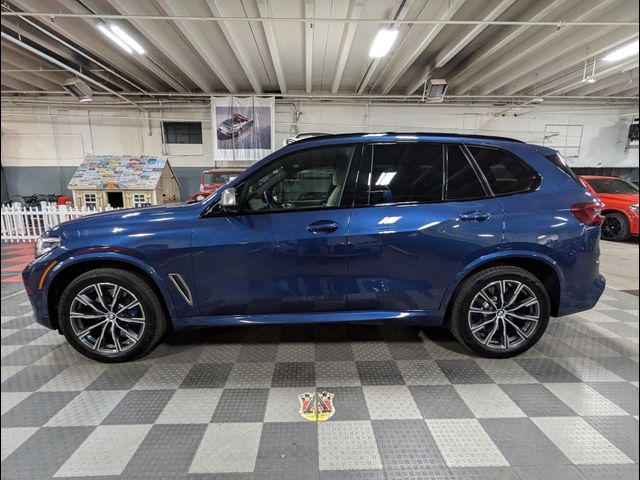 2021 BMW X5 M50i