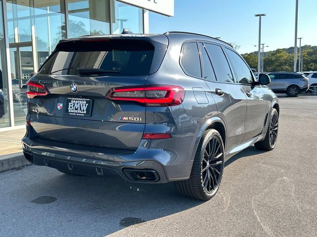 2021 BMW X5 M50i