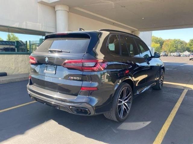 2021 BMW X5 M50i