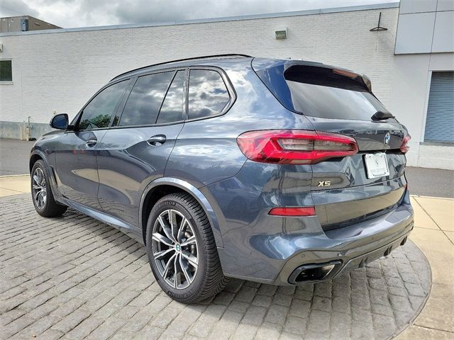 2021 BMW X5 M50i