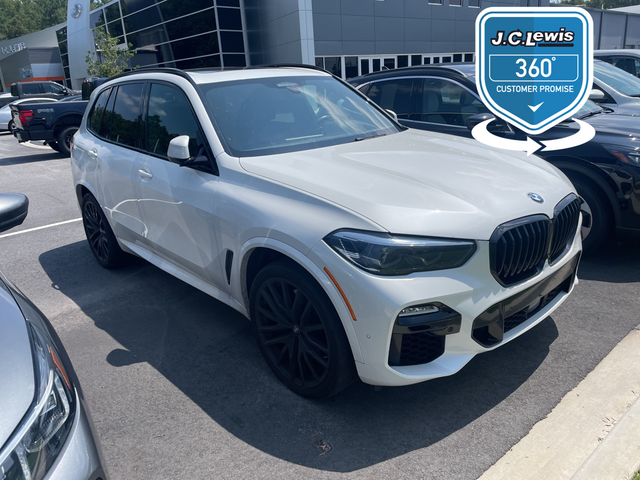 2021 BMW X5 M50i