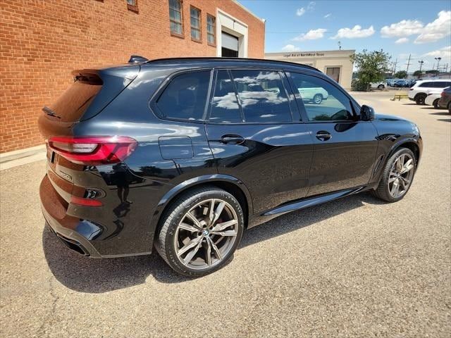 2021 BMW X5 M50i