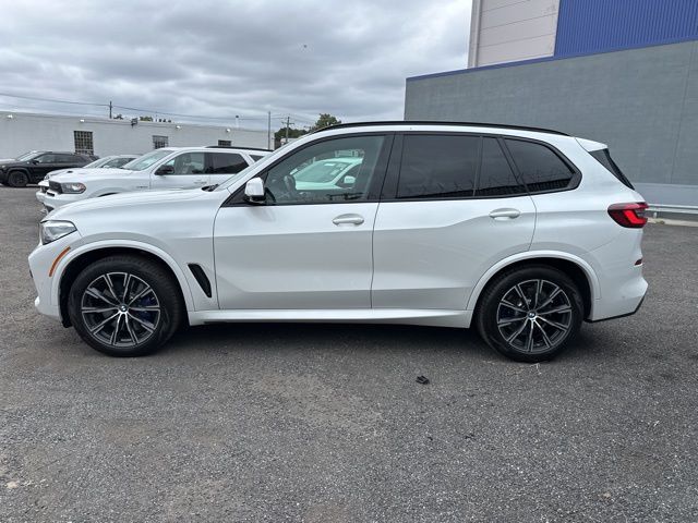 2021 BMW X5 M50i