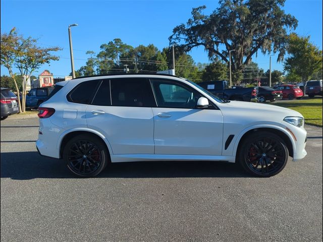 2021 BMW X5 M50i