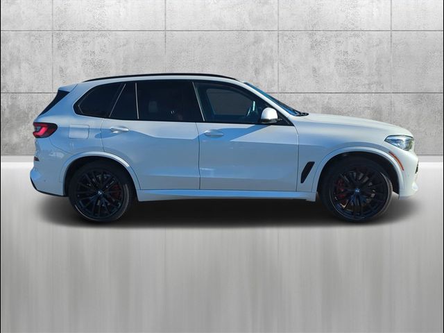 2021 BMW X5 M50i